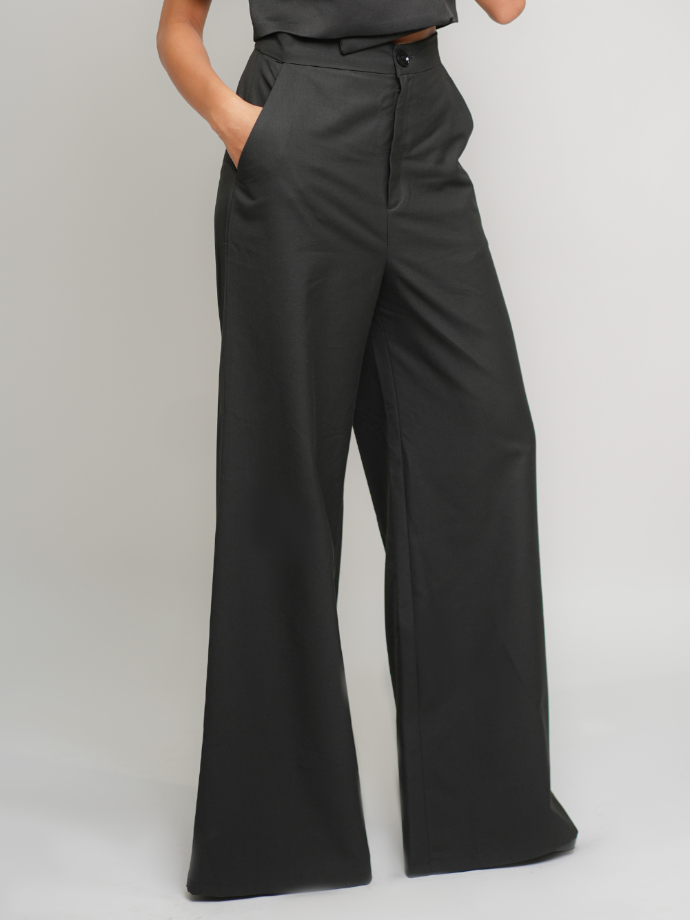 Lila Wide Leg Pant in Black Lila Wide Leg Pant in Black
